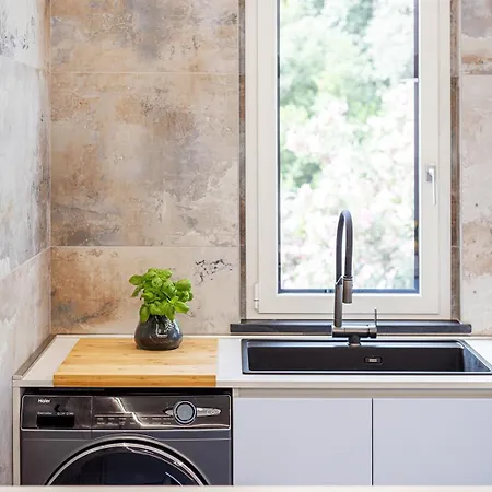 Eclipse #1 アパート *